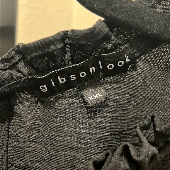 Gibson Black Boxy Ruffled Blouse - Picture 2 of 3